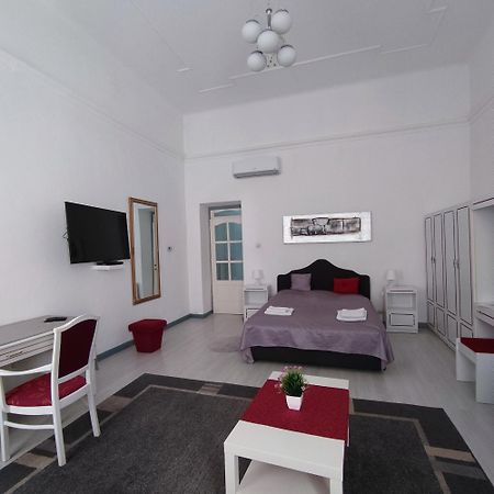 Julia Apartment Budapest Exteriör bild